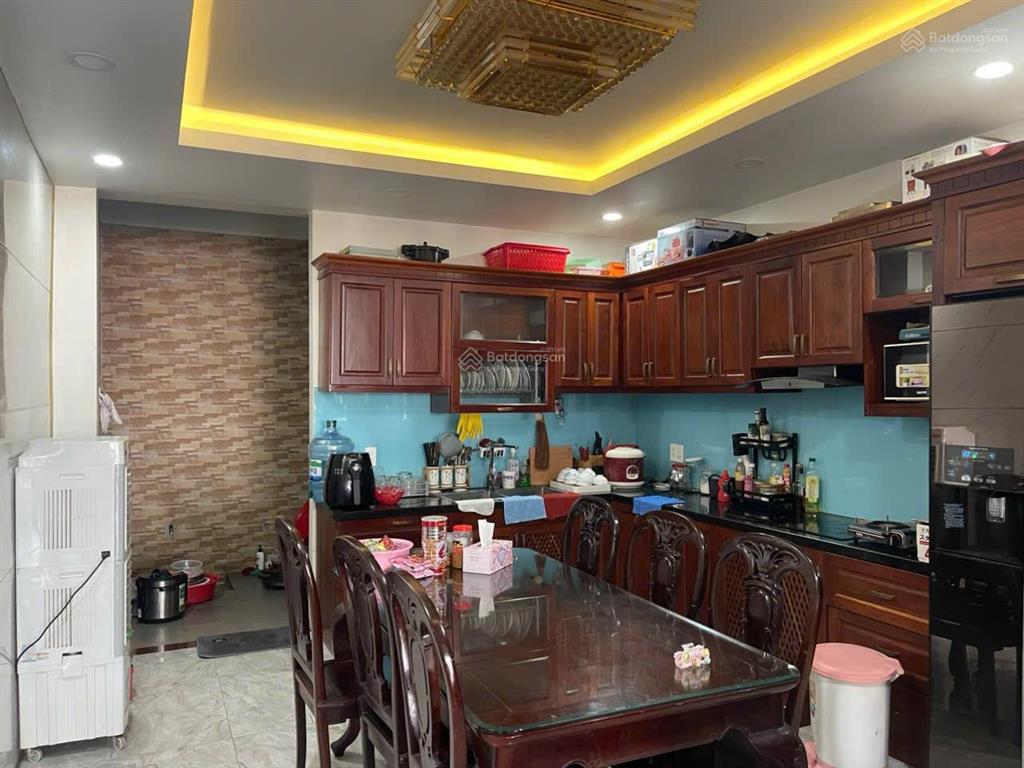 Xuất cảnh bán nhà mặt tiền hoàng bật đạt +5 tầng, khu phân lô đẳng cấp p.15, tb