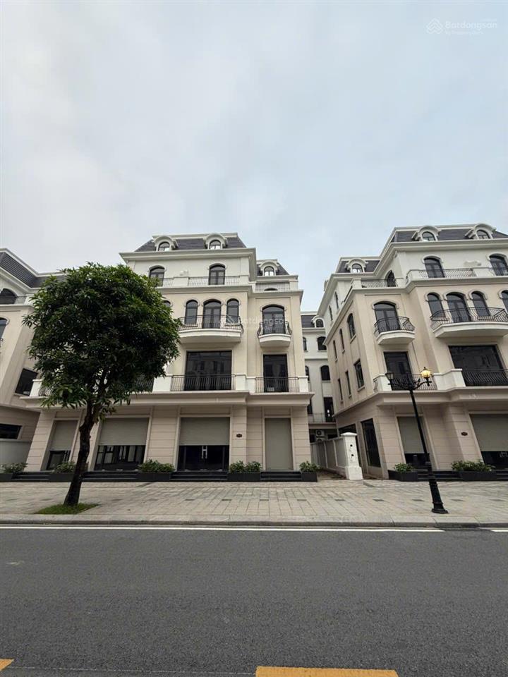 Cần bán kđ 6x 150m² gần vincom, đường 30 giá 20,5 tỷ.