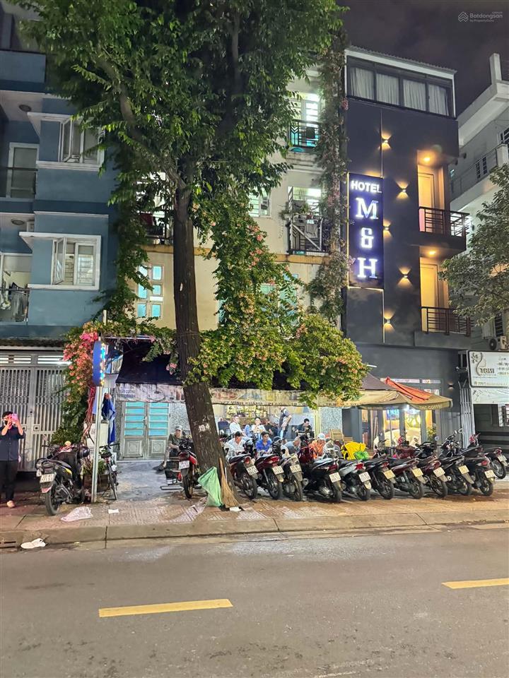 Chính chủ cho thuê nguyên căn mặt tiền vĩnh khánh q4 ngang