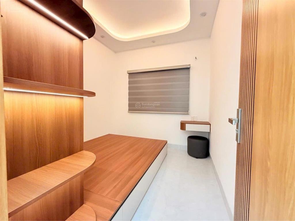Nhà mới căn góc 2 mặt tiền  hẻm kd nguyễn văn quỳ  ngang 8m  dt 32.8m2  chỉ 4.38 tỷ
