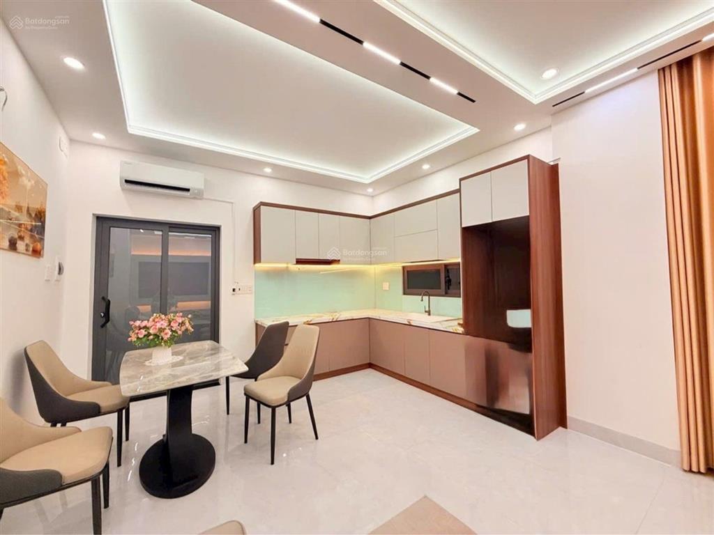 Nhà mới căn góc 2 mặt tiền  hẻm kd nguyễn văn quỳ  ngang 8m  dt 32.8m2  chỉ 4.38 tỷ
