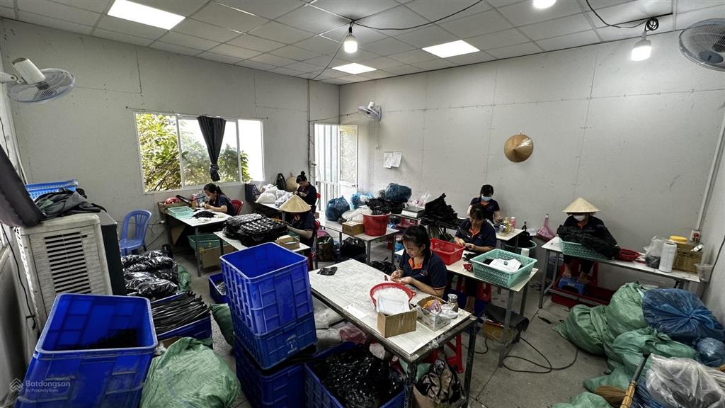 Bán kho, nhà xưởng tại đt 747b, p. tân khánh, hcm (p. thái hoà, tp. tân uyên) 1272 m2, 16x80met
