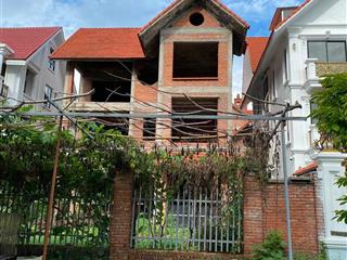 Biệt thự 3T xây thô khu biệt thự Quang Minh, DT 325m2, MT13, 21 tỷ Mê Linh
