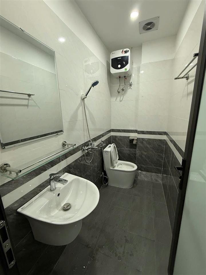 Nhà 5 tầng thang máy, Thanh Lãm, DT53m2, MT4m, 8.68 tỷ Hà Đông