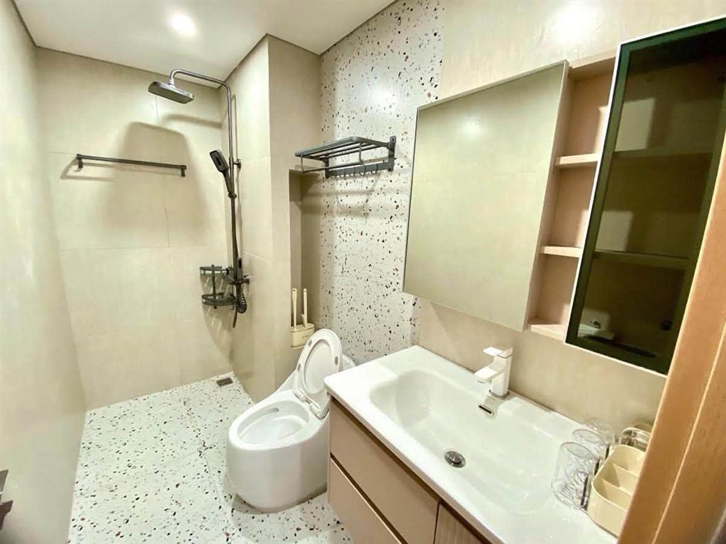 Bán nhà 5 tầng Ngô Thì Nhậm, Hà Đông, DT40m2, MT 4m, 12.9 tỷ