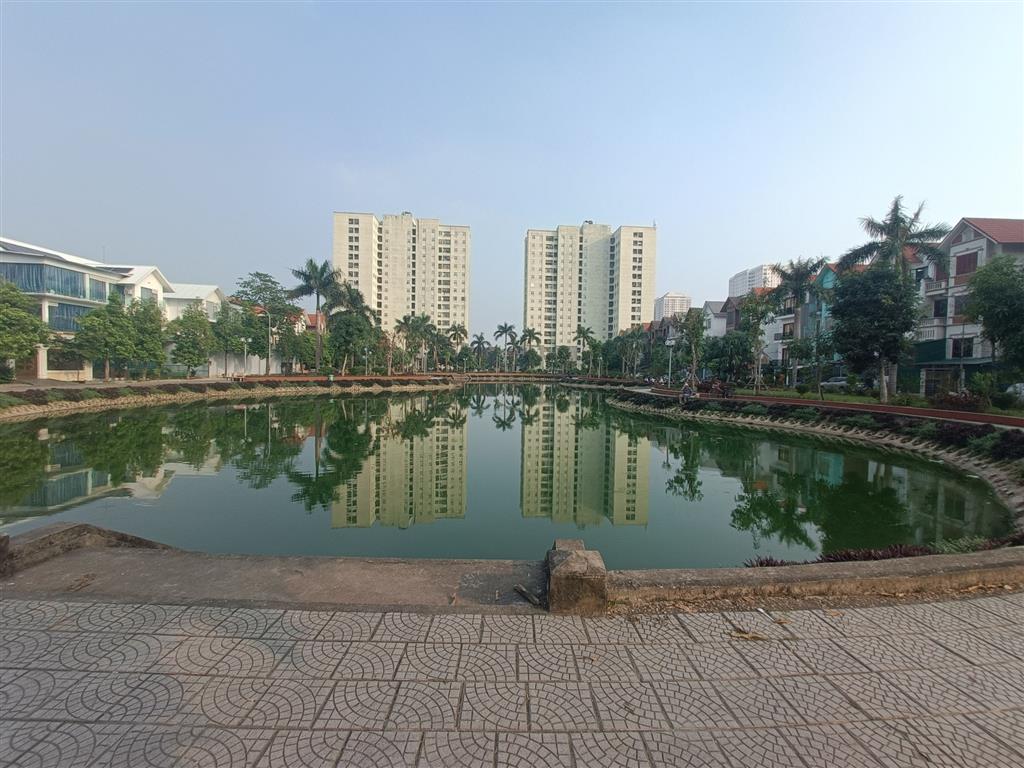 Biệt thự xây thô 4 tầng ĐTM Cầu Bươu, 367m2, lô góc, MT36m, 62 tỷ Thanh Trì