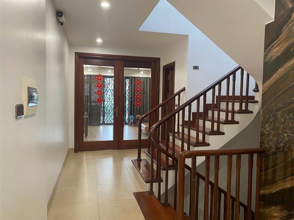 Nhà 5T thang máy TT21 Văn Phú, DT92m2, MT4.6m, ôtô KD, 23.9 tỷ Hà Đông