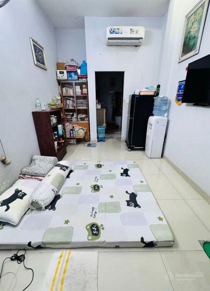 Bán gấp nhà huỳnh văn bánh, hẻm ô tô thông, 36m2, 4x9, nhà đúc, nhỉnh 5 tỷ