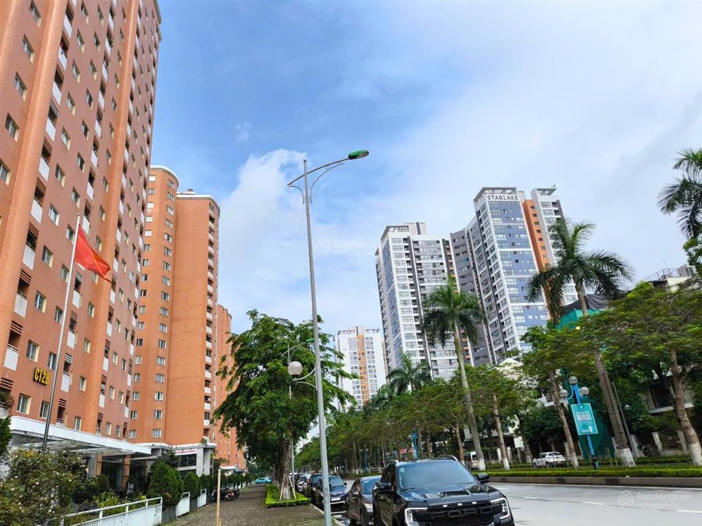 Bán căn hộ ct2b kđt nghĩa đô 50m2, 2pn full nội thất, sát kđt starlake, sổ đỏ chính chủ