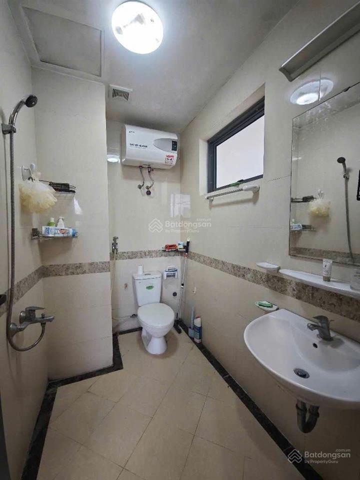 Bán căn nhà đẹp khúc thừa dụ 46.5m2 5 tầng 12 tỷ ô tô vào, nhà đẹp, văn phòng cực hợp