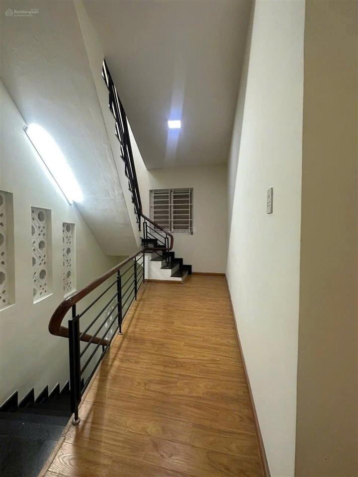Bán nhà trung tâm trường thọ thủ đức 193m2 đường xe hơi giá chỉ 9,3 tỷ