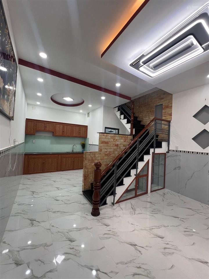 Bán nhà mặt tiền đường khu vực hiệp bình 43m2 nở hậu giá chỉ 5,3 tỷ
