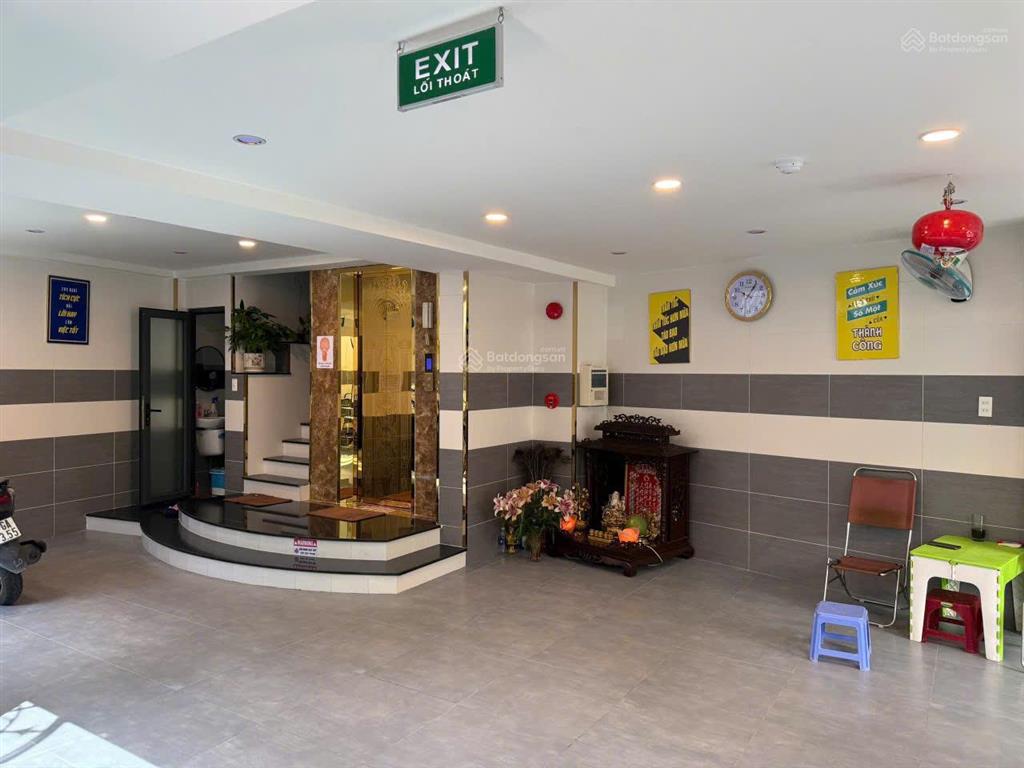 Studio thang máy giặt riêng có nhận ngắn hạn gần sân bay