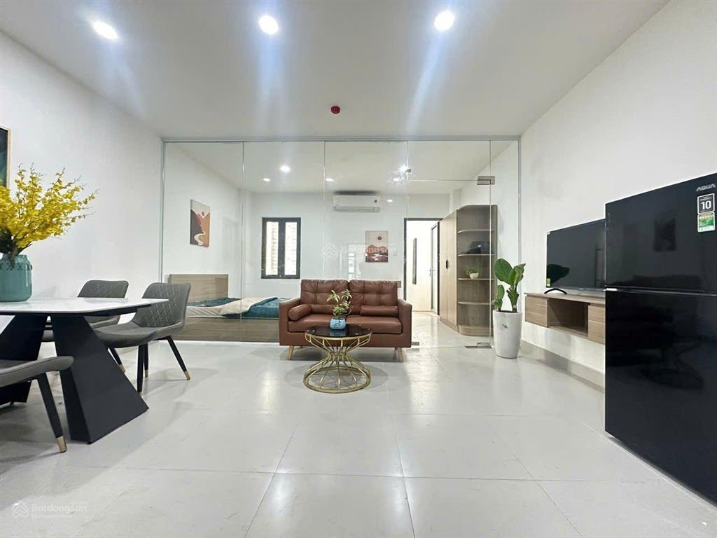 Căn hộ 1 phòng ngủ 1 phòng khách gần sân bay tân sơn nhất
