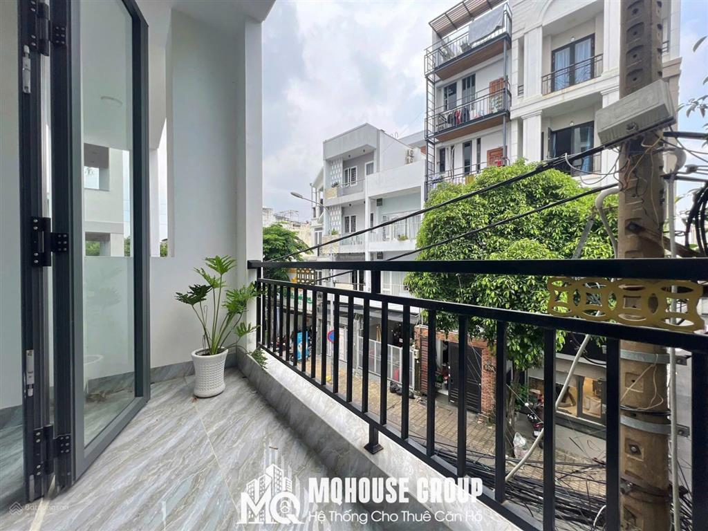 Studio ban công thang máy ngay công viên gia định
