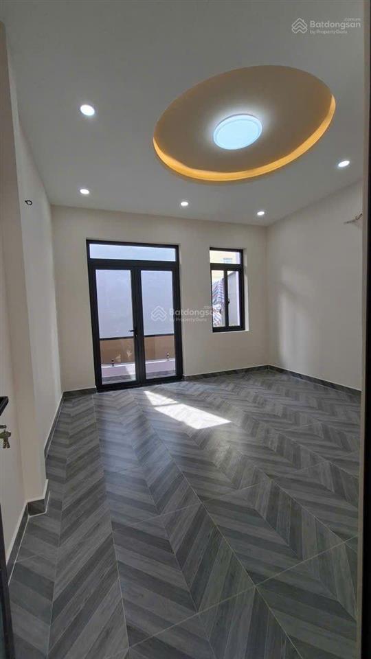 Nhà đẹp trương phước phan kế bên lê văn quới ngay trường th lý thường kiệt