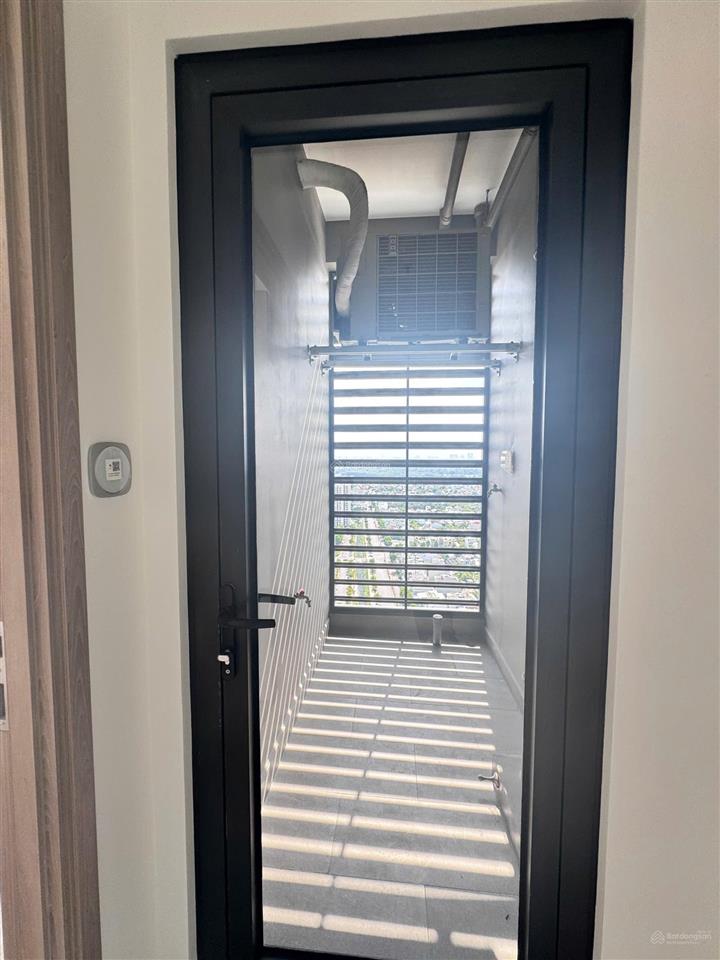Bán căn góc 3pn, 81m2, mới 100% chưa ai ở, view sông, giá tốt chỉ 4,1 tỷ the beverly solari