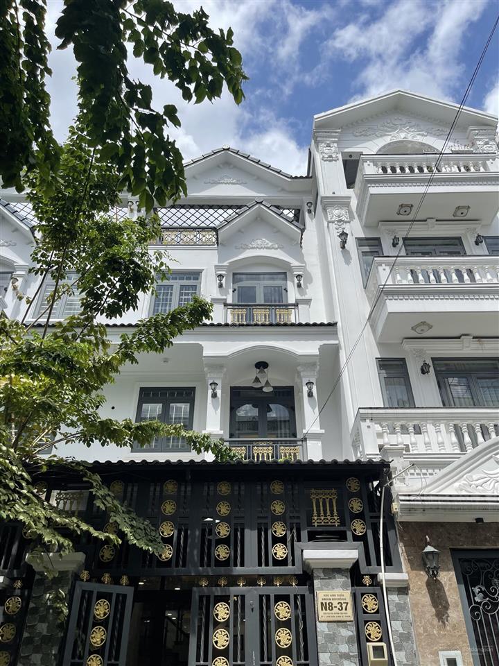 Khu anh tuant toàn nhà trên tám tỷ,nhung nay bên e con mot can duy nhat 7ty7 van còn thuong luong