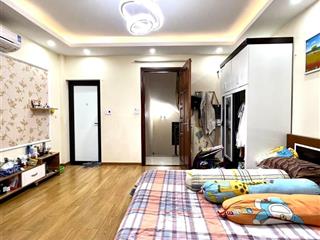 Bán nhà quần ngựa, khu vip hiếm nhà bán, ngõ to gần phố, có bãi gửi xe ngay nhà