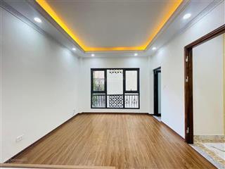 Bán nhà 6 tầng thang máy phố hoàng hoa thám, vĩnh phúc, ngõ nông, trước nhà sh quay đầu, chỉ 9 tỷ