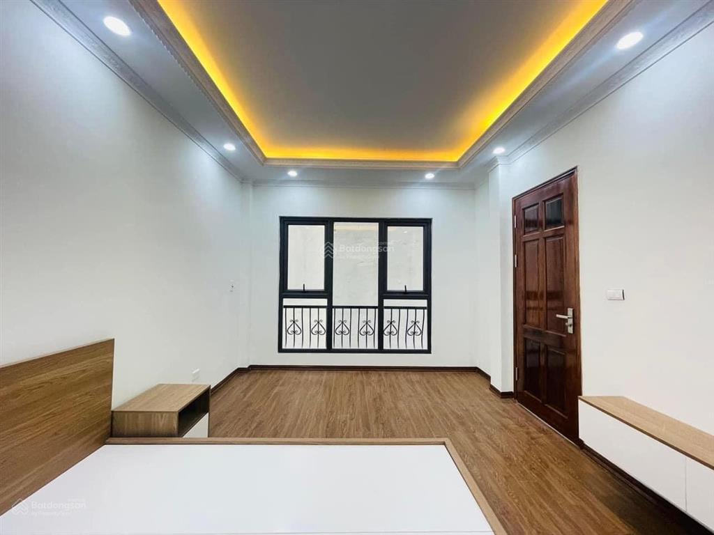 Bán nhà 6 tầng thang máy phố hoàng hoa thám, vĩnh phúc, ngõ nông, trước nhà sh quay đầu, chỉ 9 tỷ