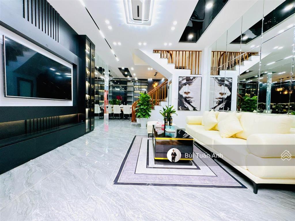 Quá hot! bán nhà cực đẹp phố hoàng ngân  thanh xuân 40m² x 5 tầng  ngõ ô tô giá 7 tỷ