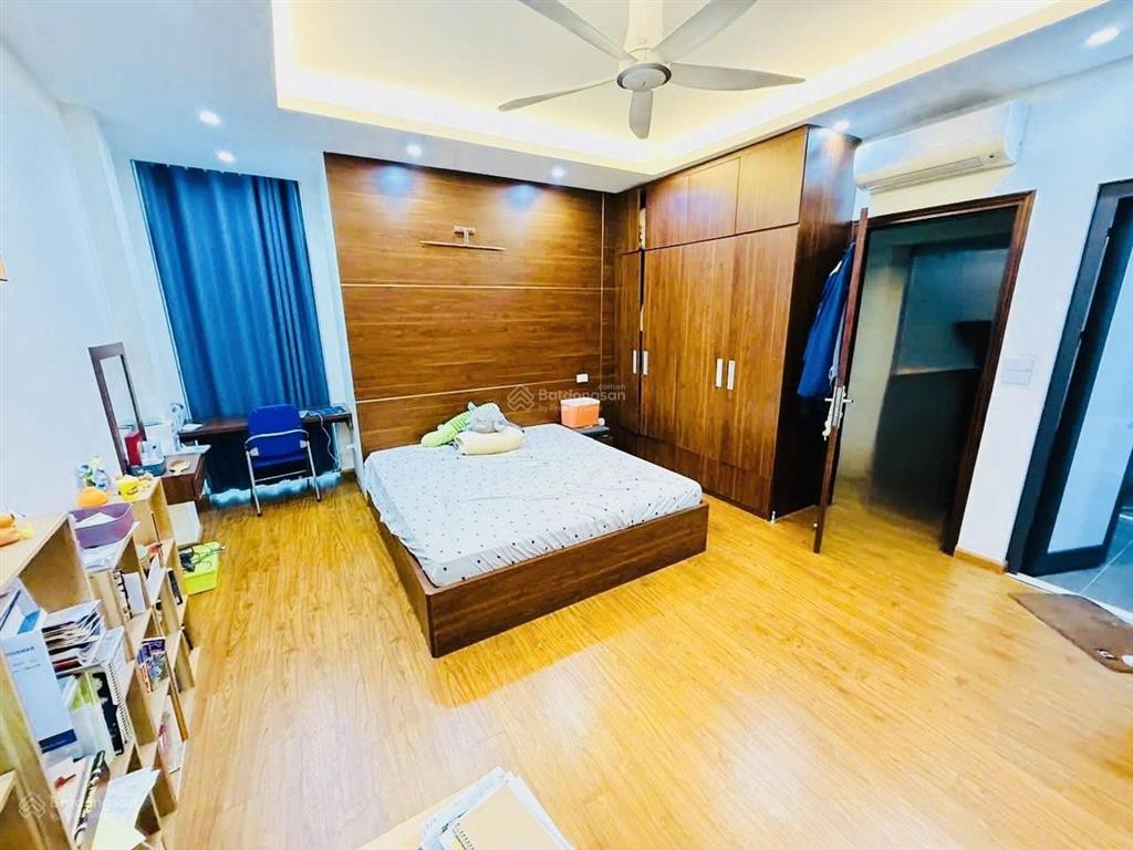 Tây sơn đống đa 6 tầng thang máy 45m2 oto cách 10m dân xây 13.7 tỷ
