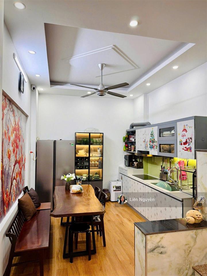 (chính chủ) bán căn nhà phố hoa lư đã xây 4 tầng, 30m2, mặt tiền 4.2m, lô góc, chỉ 10.4 tỉ