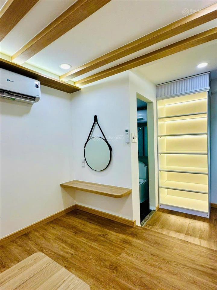 Nhà mình ở đường đht02, phường đông hưng thuận, quận 12, nay gia đình cần bán lại căn nhà này.