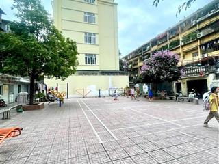 Căn hộ tầng 1  ô tô đỗ cửa  siêu nhiều tiện ích  sân chơi công viên trước mặt  hàng hiếm