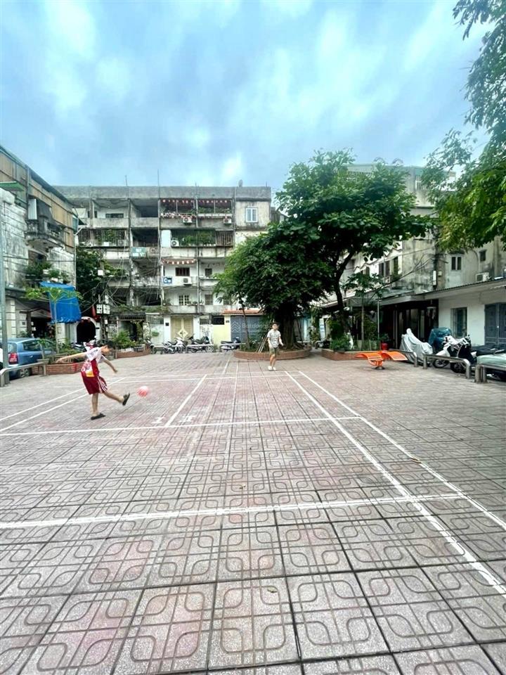 Căn hộ tầng 1  ô tô đỗ cửa  siêu nhiều tiện ích  sân chơi công viên trước mặt  hàng hiếm