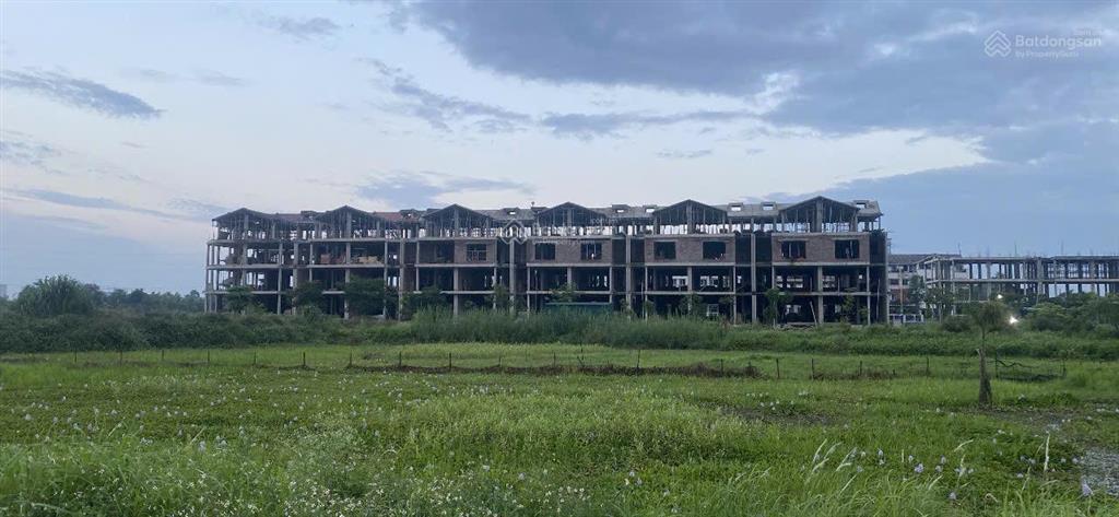 Chinh chu cần bán liền kề minh giang đầm và giai đoạn 1. ( ko qua trung gian)