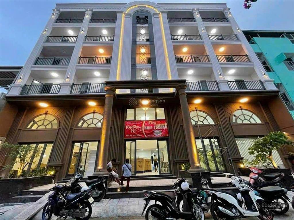 Building ch cao cấp mt đinh bộ lĩnh dt 22x22m cn 475m²  h8t  125 phòng  hđt 500tr/th giá 95tỷ