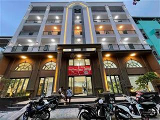 Building ch caocấp mt đinh bộ lĩnh  dt 22x22m cn 475m²  h8t  125 phòng  hdt 500 tr/th giá 95 tỷ