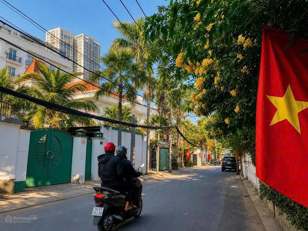 Đất vàng thảo điền quốc hương nối dài ngang 15,2m dài 33m cn 502m2  202 triệu/m2  giá bán 102 tỷ