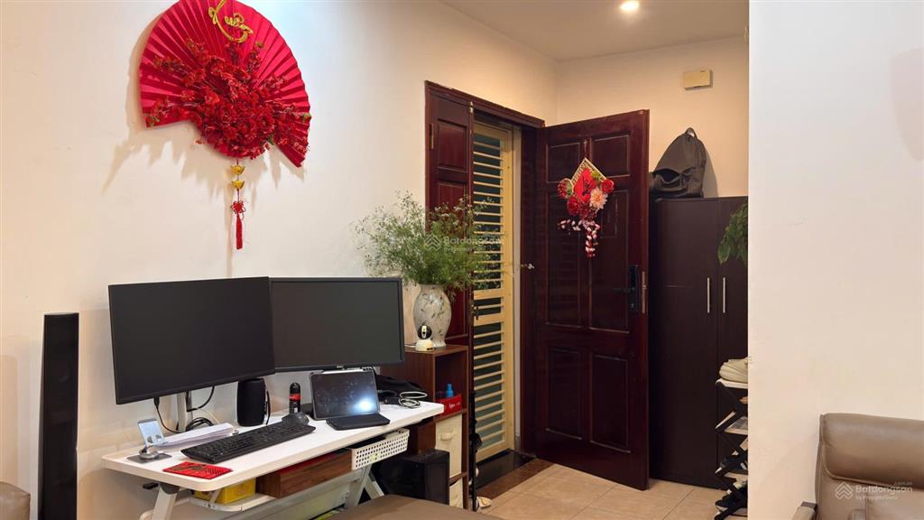 Bán căn hộ chung cư bộ kế hoạch và đầu tư ngõ 1 đông quan, phường nghĩa đô, 84 m2.