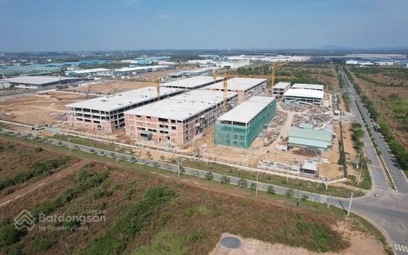 Chuyển nhượng đất trong kcn giang điền làm trung tâm logistics có cắt nhỏ