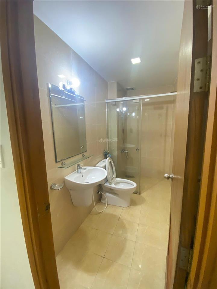 Chủ gửi cho thuê nhanh ch the cbd 3pn2wc 80m2, không nội thất, giá chỉ 10tr/tháng, vào ở ngay