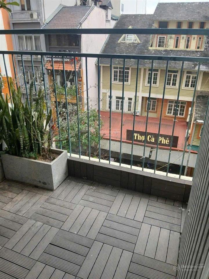 Hiếm căn góc 68m² ct3 hoàng cầu view thoáng đẹp, sổ đỏ chính chủ