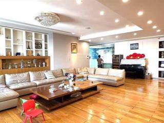 M3m4 nguyễn chí thanh, 340m,4 ngủ ,weiw đẹp, full nội thất cao cấp tiền tỷ. giá 27 tỷ thương lượng