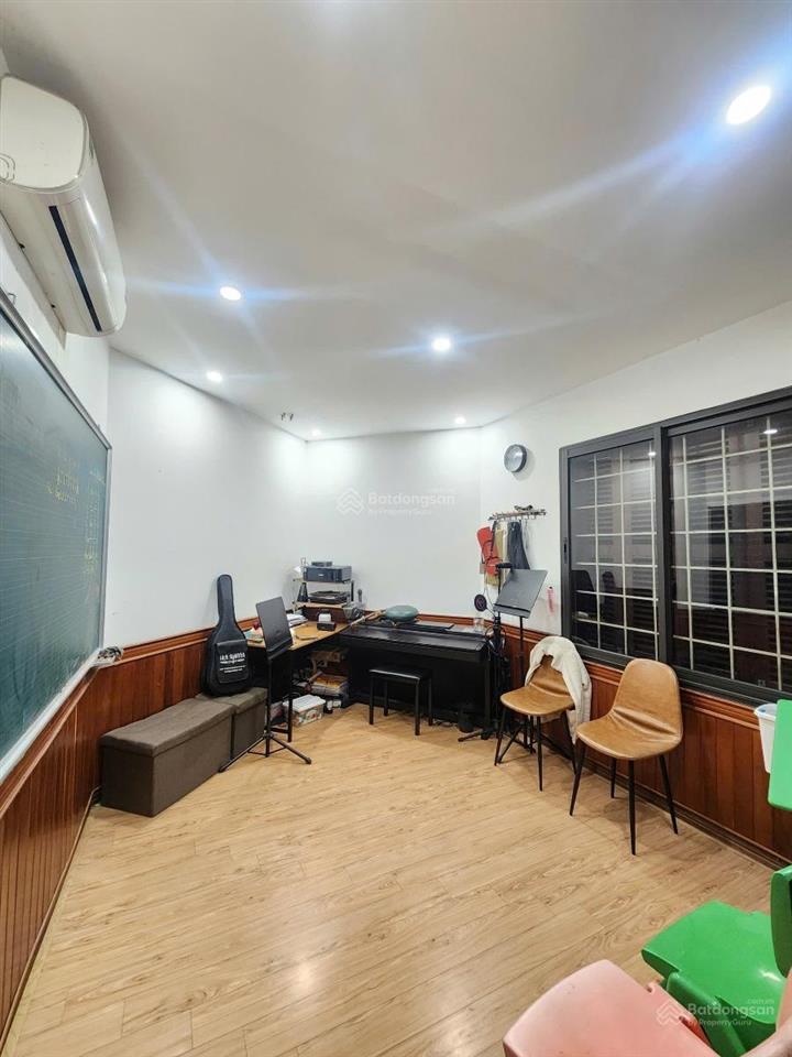 Cc m3  m4 nguyễn chí thanh 166m, 4 ngủ 2wc. giá 12.9 tỷ thương lượng.