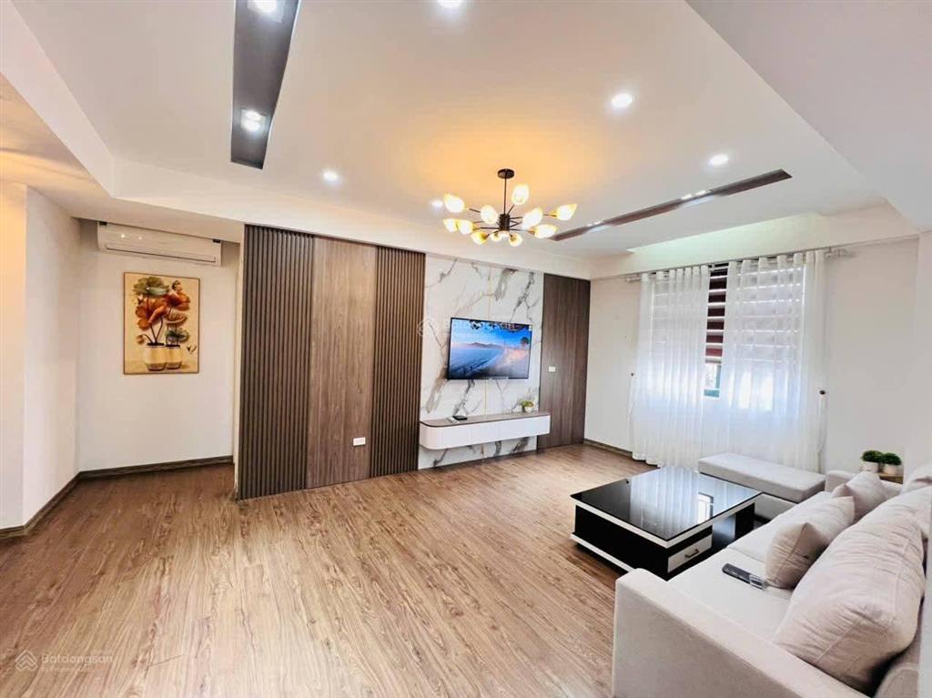 Cc tòa x1/ 140 nguyễn xiển 118m, 3 ngủ,2wc. giá mới 7.2 tỷ thương lượng.