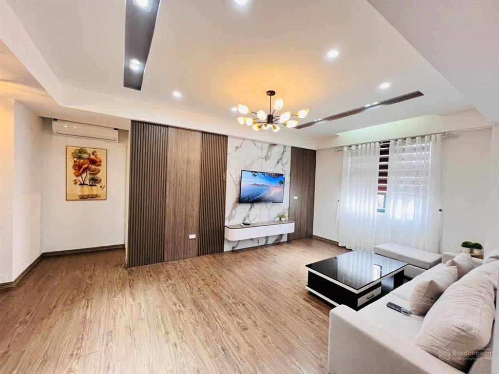 Cc tòa x1/ 140 nguyễn xiển 118m, 3 ngủ,2wc. giá mới 7.2 tỷ thương lượng.