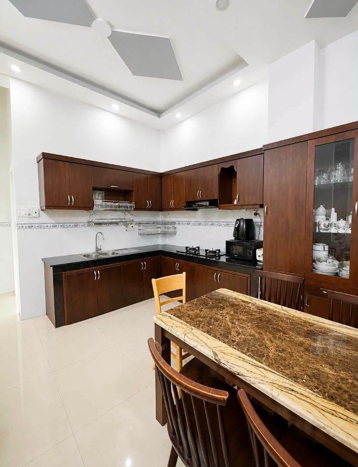 BÁN NHÀ 4 Tầng CHÍNH CHỦ, DTSD 200m, TRƯƠNG ĐÌNH HỘI P16Q8, CHỈ CÓ 5ty200 
