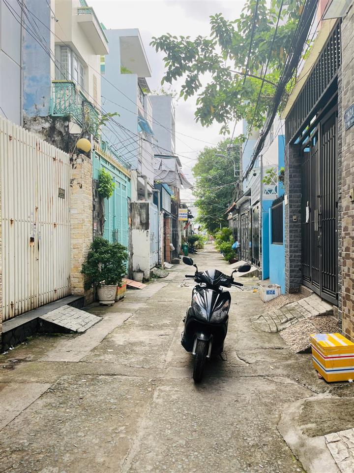 H4m thông gò dầu  dt 4x14.5m  3 tấm 4pn  đang cho thuê 14tr  giá 6.5 tỷ
