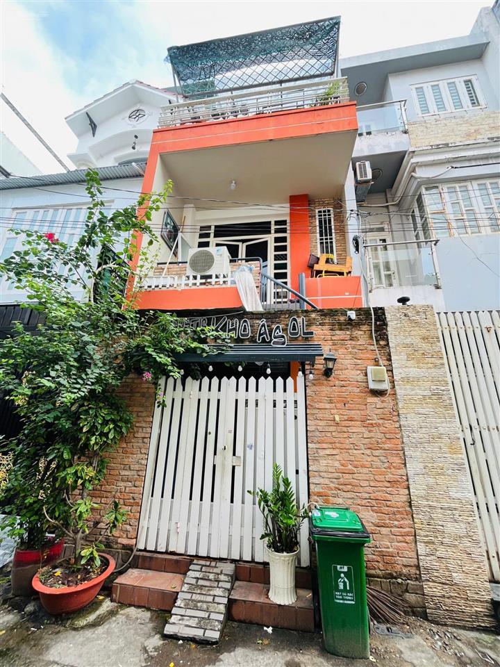 H4m thông gò dầu  dt 4x14.5m  3 tấm 4pn  đang cho thuê 14tr  giá 6.5 tỷ
