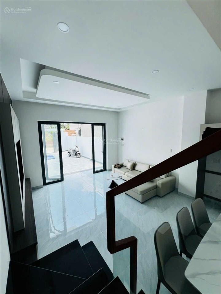 Bán nhà xây mới diên thạnh  diện tích 121m2