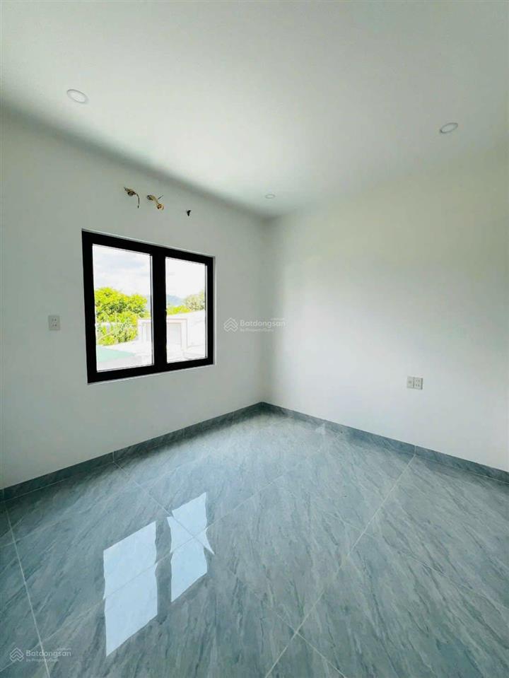 Bán nhà xây mới diên thạnh  diện tích 121m2