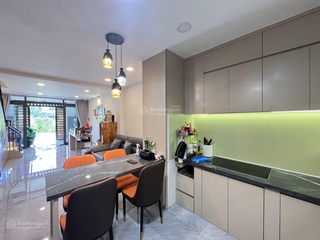 Siêu phẩm nhà 2t dt 120m² 4,1x14m² hạ nhiệt cực mạnh 6,4 tỷ giảm 5,85 tỷ vip tăng nhơn phú b