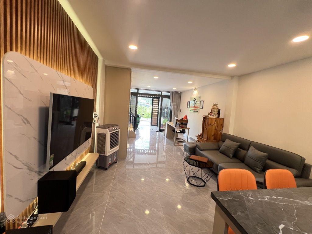 Siêu phẩm nhà 2t dt 120m² 4,1x14m² hạ nhiệt cực mạnh 6,4 tỷ giảm 5,85 tỷ vip tăng nhơn phú b